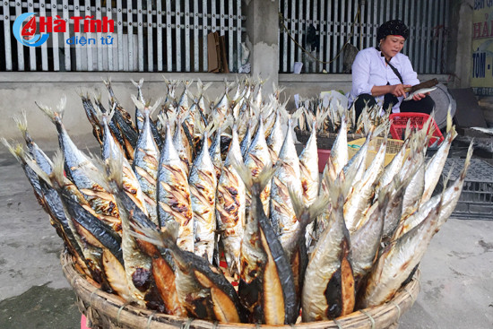 ve loc ha nhat dinh phai dung chan ben hang ca nuong