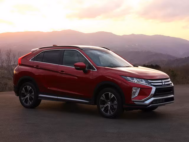 mitsubishi eclipse cross co gia tu 530 trieu dong