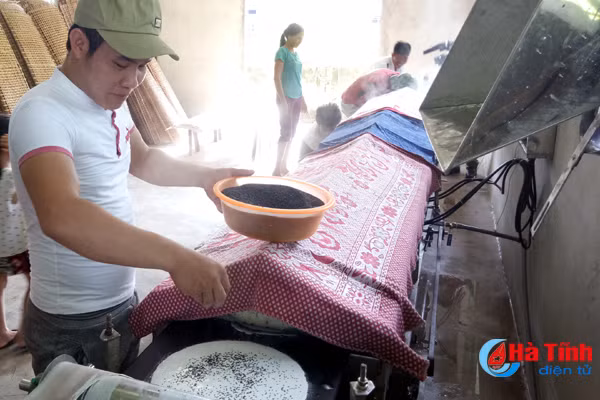 chang trai tre khoi nghiep tu nhung chiec banh da