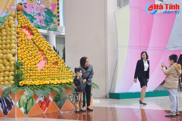 photo cam ha tinh thoi mien nguoi xem truoc gio khai hoi