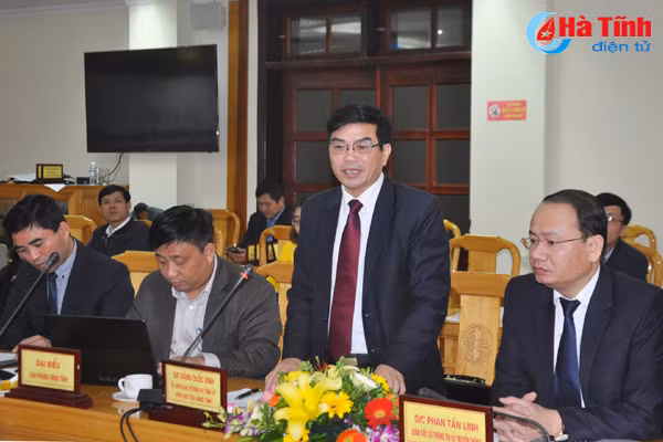 ha tinh vnpost hop tac cung ung dich vu buu chinh hanh chinh cong