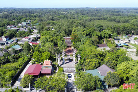 Thăm Đền thờ Đông các đại học sỹ Trương Quốc Dụng