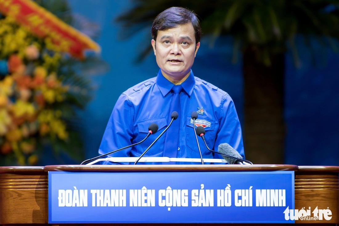 Bí thư thứ nhất Ban Chấp hành Trung ương Đoàn Bùi Quang Huy trình bày diễn văn khai mạc Đại hội. Ảnh: NAM TRẦN/tuoitre