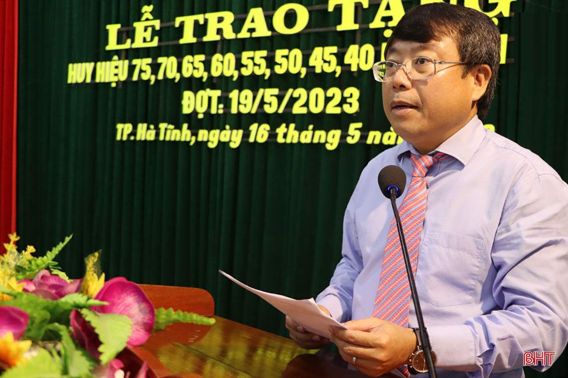 TP Hà Tĩnh có 141 đảng viên được tặng Huy hiệu Đảng dịp 19/5