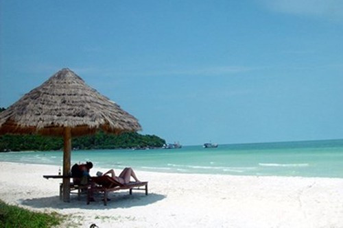 Đảo Phú Quốc có biển xanh, cát trắng và những cảnh đẹp mê hồn