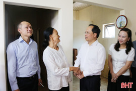 Bí thư Tỉnh ủy dự lễ khánh thành nhà ở thuộc chương trình xóa nhà tạm tại Can Lộc
