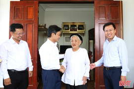 Chăm lo chu đáo cho các Mẹ Việt Nam anh hùng, thương binh, bệnh binh và người có công
