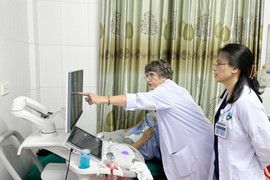 Chuyên gia Pháp tư vấn điều trị vô sinh hiếm muộn tại BVĐK tỉnh Hà Tĩnh