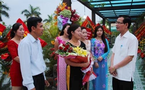 Phó Chủ tịch Thường trực UBND tỉnh Trần Minh Kỳ chúc mừng và lưu ý doanh nghiệp cần gắn kinh doanh với tôn tạo, bảo vệ môi trường sinh thái tự nhiên.