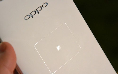 Cận cảnh smartphone Oppo N1 ảnh 7