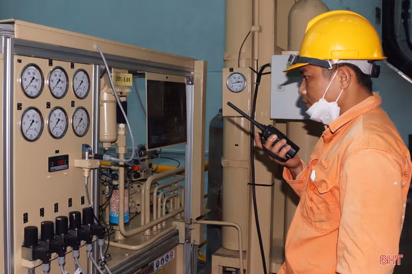 Có gì trong Nhà máy Thủy điện Ngàn Trươi