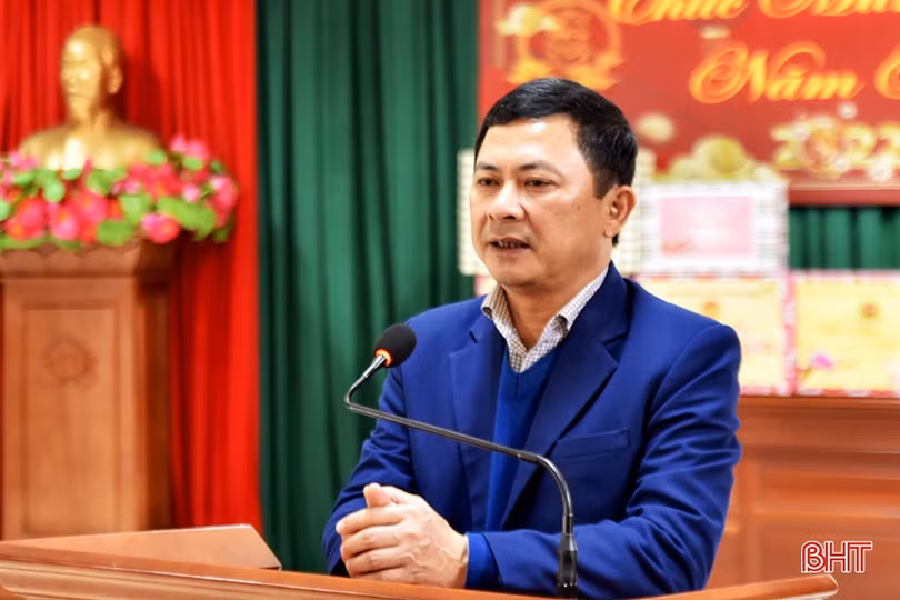 Lãnh đạo tỉnh chúc Tết các cơ sở chăm sóc người có công, bảo trợ xã hội ở Hà Tĩnh, Nghệ An