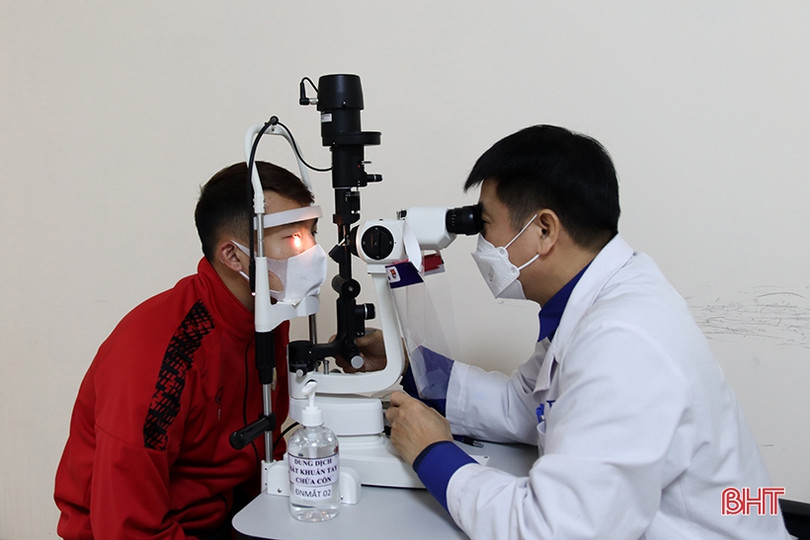 CLB Hồng Lĩnh Hà Tĩnh khám sức khỏe cho cầu thủ trước mùa giải mới