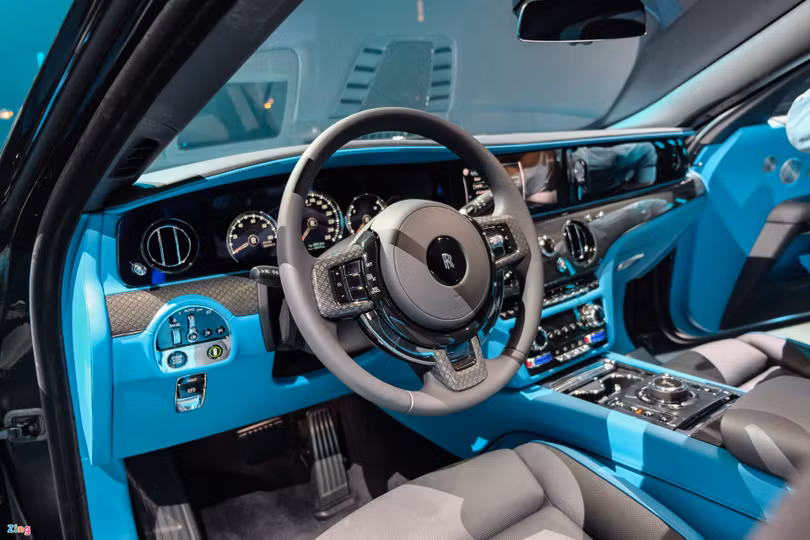 Loạt ôtô siêu sang và siêu xe về Việt Nam dịp cận Tết