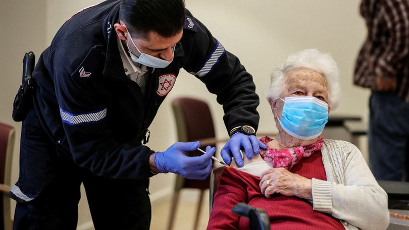 Phát hiện mới về hiệu quả của ba liều vaccine Pfizer trước Omicron ảnh 2 Phát hiện mới về hiệu quả của ba liều vaccine Pfizer trước Omicron