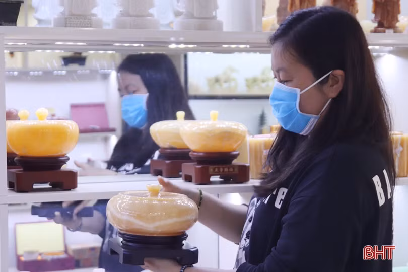 Đa dạng đồ phong thuỷ dịp cuối năm