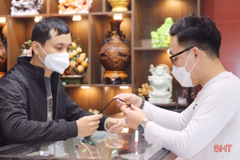 Đa dạng đồ phong thuỷ dịp cuối năm