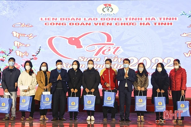 Tết ấm áp, an lành với người lao động Hà Tĩnh