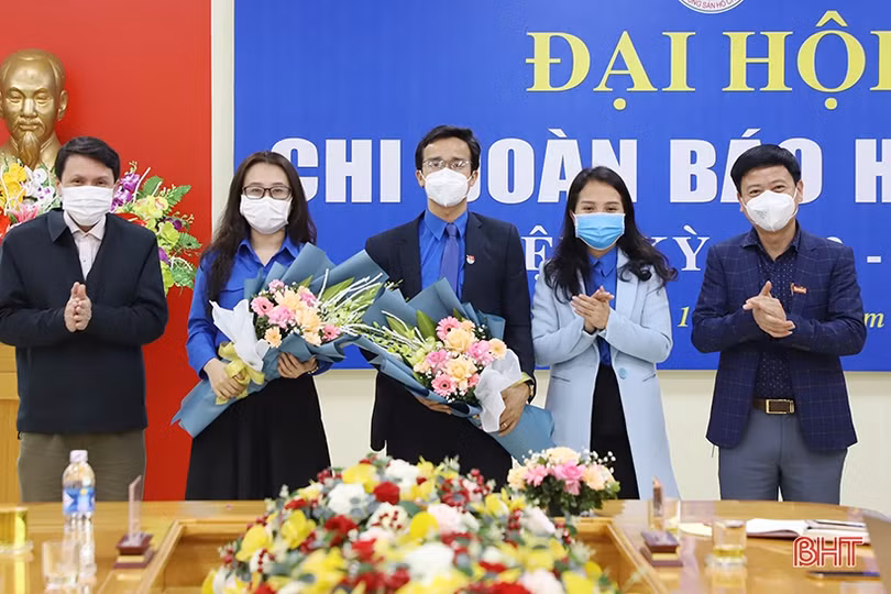 Chi đoàn Báo Hà Tĩnh “Tiên phong - Đoàn kết - Sáng tạo - Phát triển”