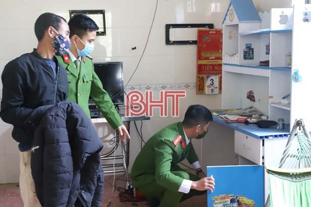 Mua gần 60kg pháo từ Đà Nẵng về Hà Tĩnh bán kiếm lời thì bị bắt