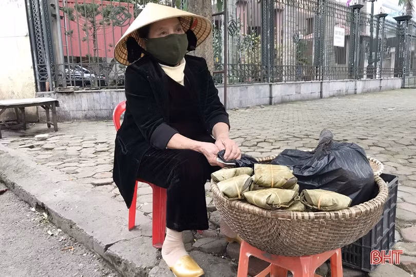 Mưu sinh trên phố những ngày cuối năm ở Hà Tĩnh