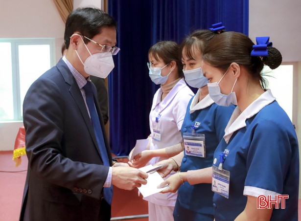 Bệnh viện Đa khoa TTH Hà Tĩnh tổ chức “Tết sum vầy - Xuân bình an” 