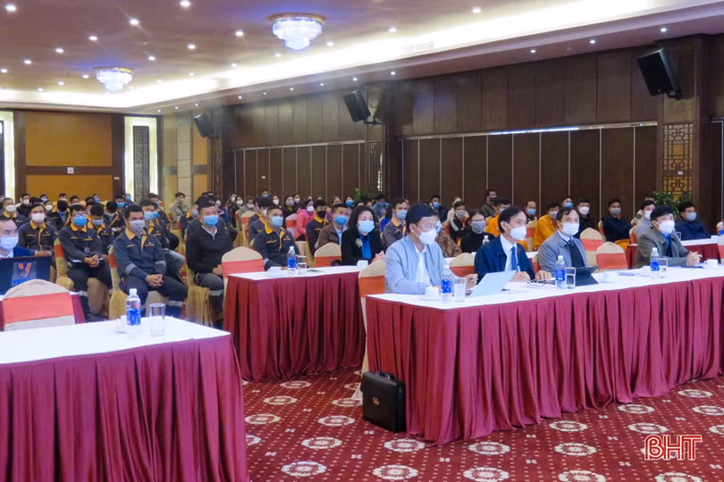 Bí thư Tỉnh ủy chung vui “Tết sum vầy” với công nhân các khu kinh tế tỉnh Hà Tĩnh