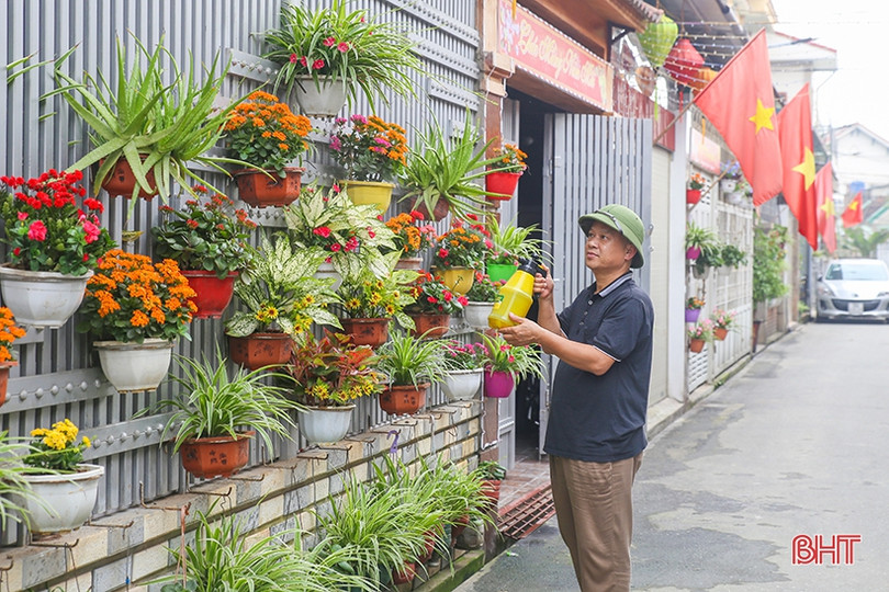 Phố phường Hà Tĩnh rực rỡ đón mừng xuân Nhâm Dần