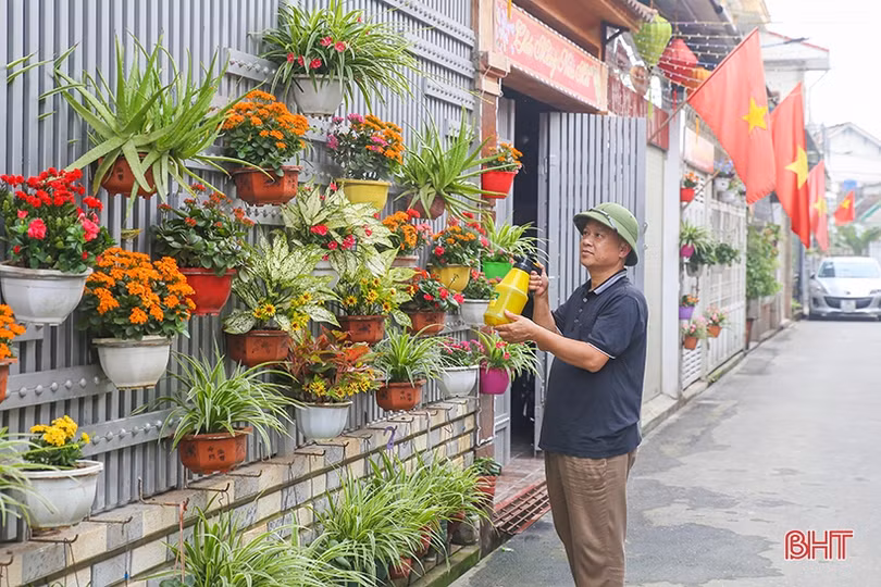 Phố phường Hà Tĩnh rực rỡ đón mừng xuân Nhâm Dần