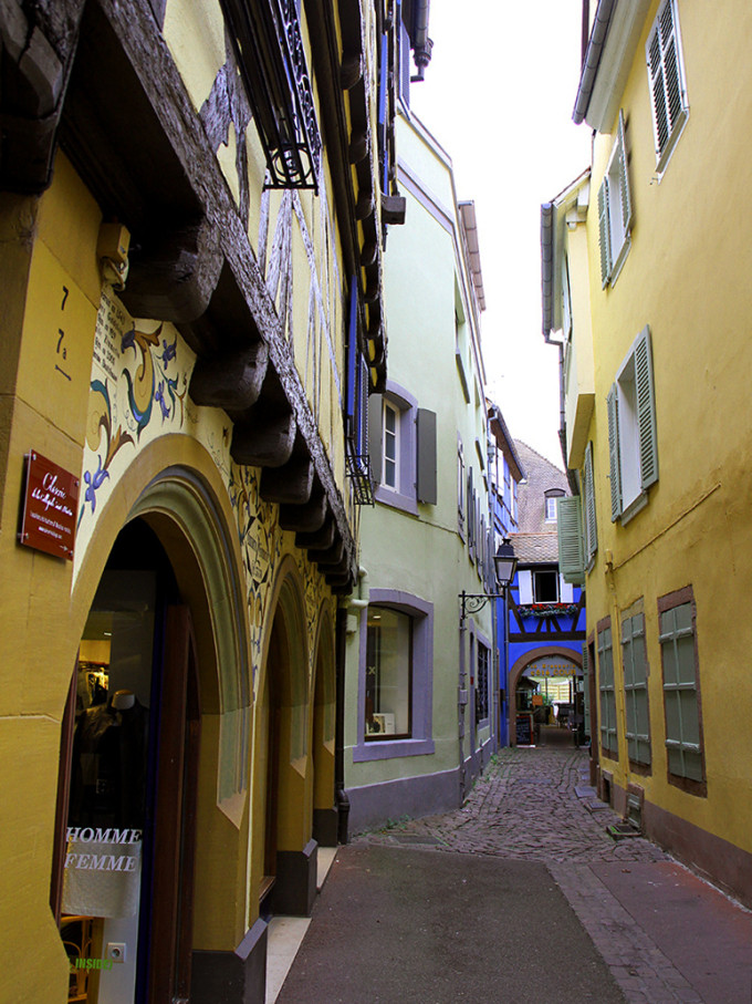 Colmar - ngôi làng không có đường thẳng