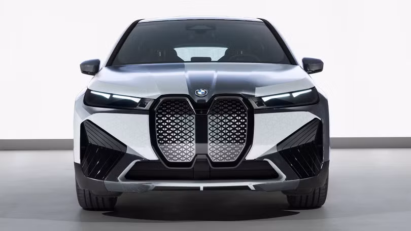 Khám phá xe điện đổi màu đầu tiên trên thế giới