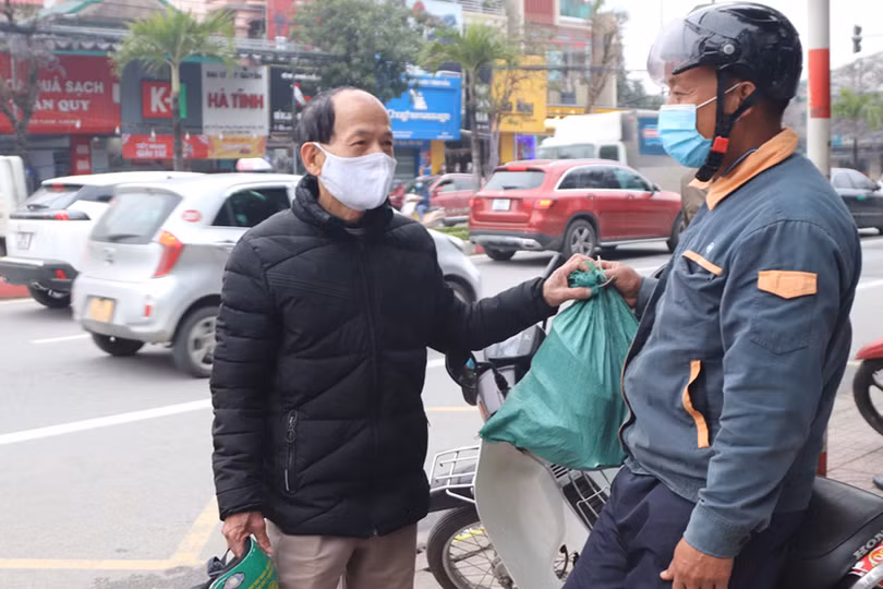 Mưu sinh trên phố những ngày cuối năm ở Hà Tĩnh