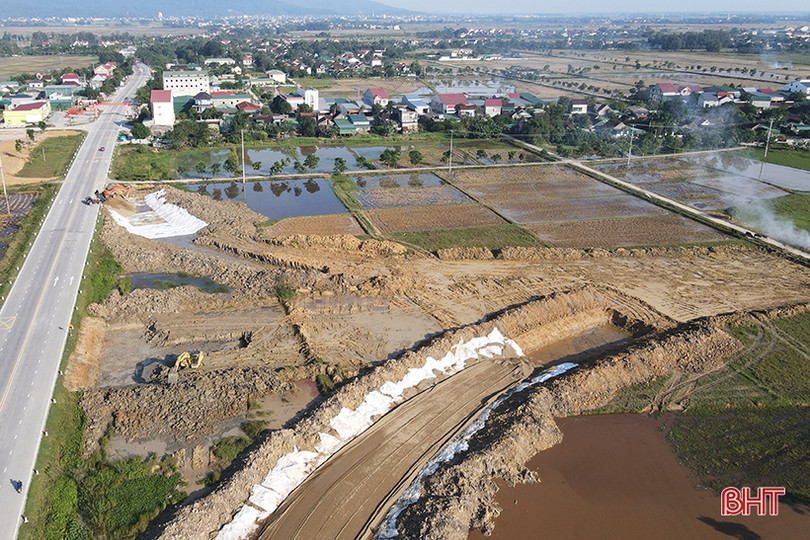 Dự án đường bộ cao tốc đoạn Hà Tĩnh - Quảng Trị gồm những tuyến nào?