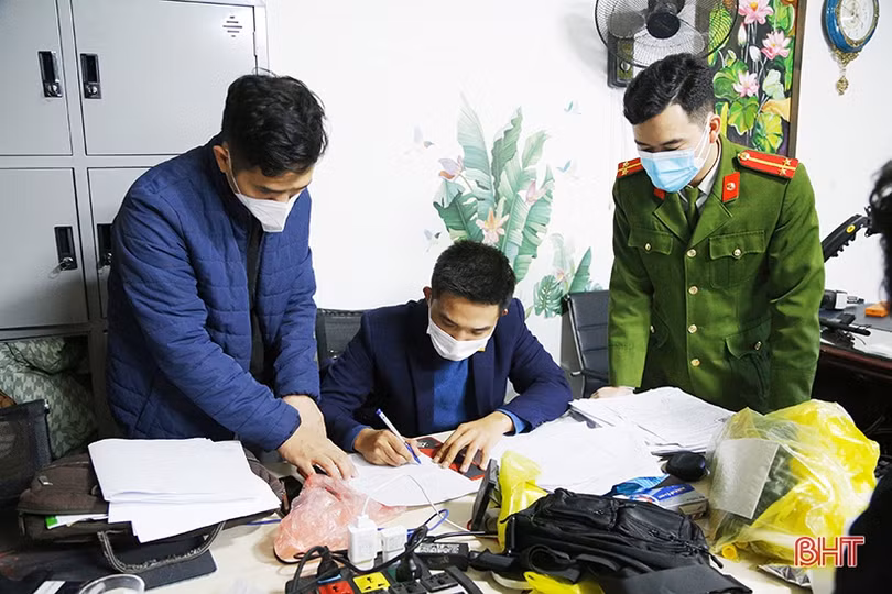 Công an Hà Tĩnh đánh sập đường dây lừa đảo 5.000 người, chiếm đoạt hơn 100 tỷ đồng