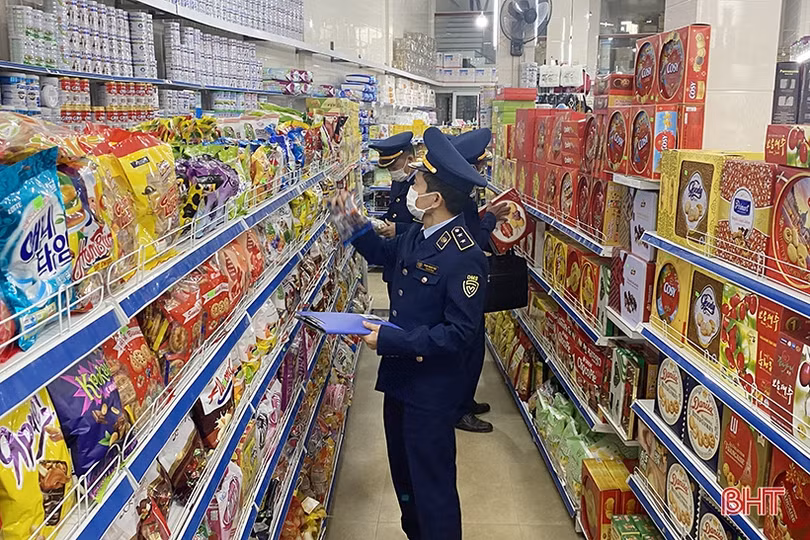 Siết chặt quản lý thị trường Hà Tĩnh dịp tết Nguyên đán