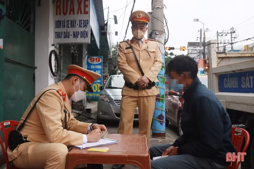 Hà Tĩnh: Gửi thông báo về cơ quan, địa phương 40 trường hợp vi phạm giao thông
