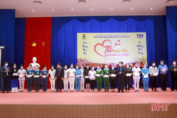 Bệnh viện Đa khoa TTH Hà Tĩnh tổ chức “Tết sum vầy - Xuân bình an” 