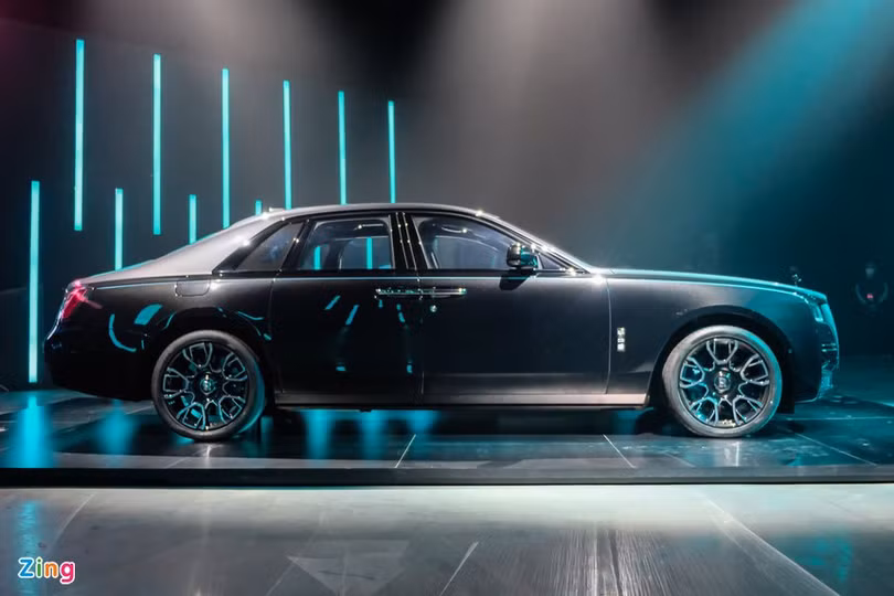 Loạt ôtô siêu sang và siêu xe về Việt Nam dịp cận Tết