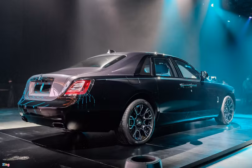 Loạt ôtô siêu sang và siêu xe về Việt Nam dịp cận Tết