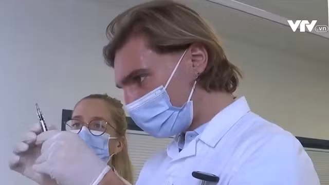 Miếng dán vaccine COVID-19 có khả năng miễn dịch lâu dài