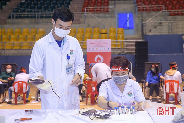 Chương trình “Chủ nhật đỏ” lần thứ XIV tại Hà Tĩnh thu về 520 đơn vị máu