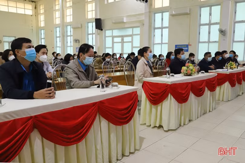 Người lao động ngành y tế Hà Tĩnh vui “Tết sum vầy - Xuân bình an”