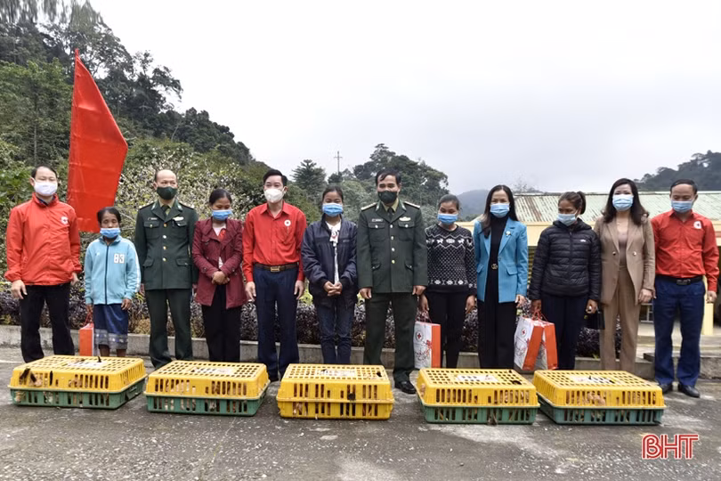 Nâng cao chất lượng, hiệu quả phối hợp hoạt động nhân ái giữa Hội Chữ thập đỏ và Bộ chỉ huy BĐBP Hà Tĩnh