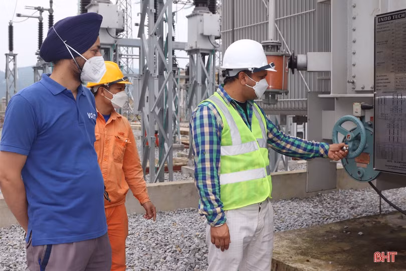 Có gì trong Nhà máy Thủy điện Ngàn Trươi