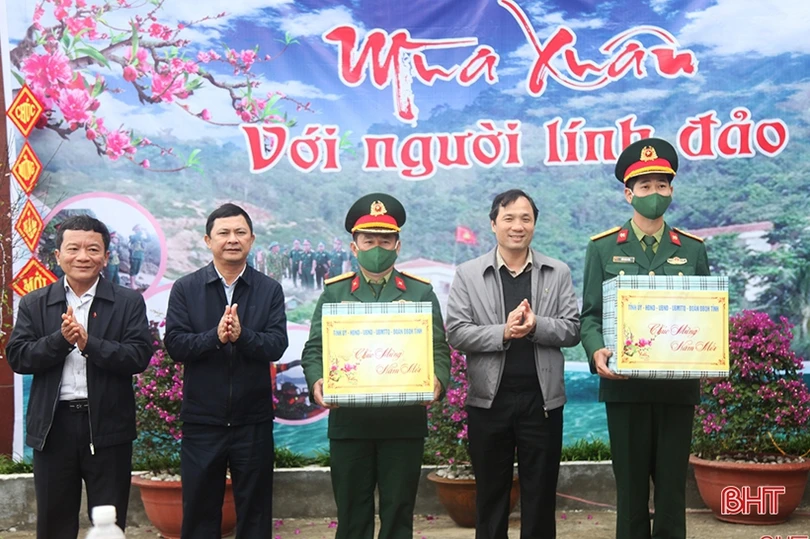 Xuân sớm trên “mắt đảo” Sơn Dương