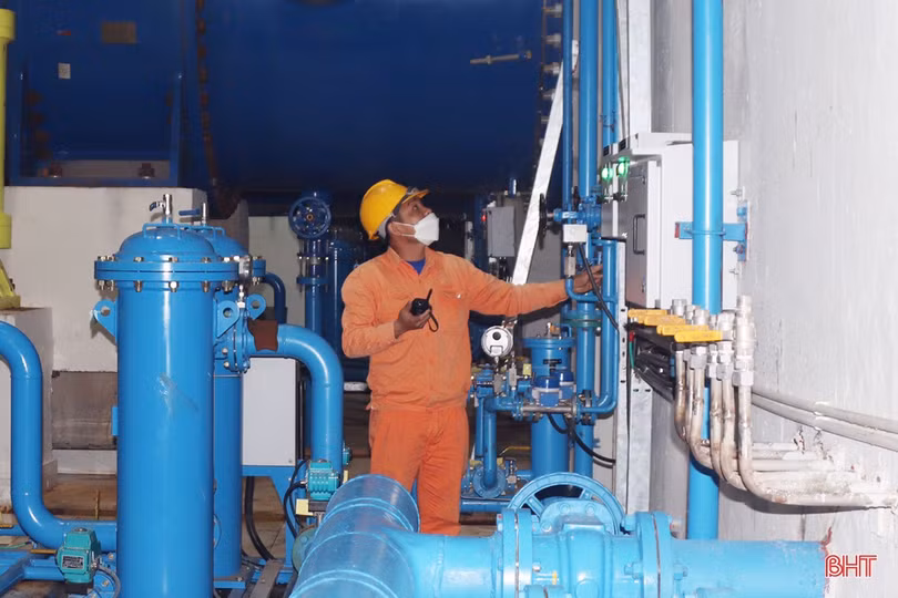 Có gì trong Nhà máy Thủy điện Ngàn Trươi