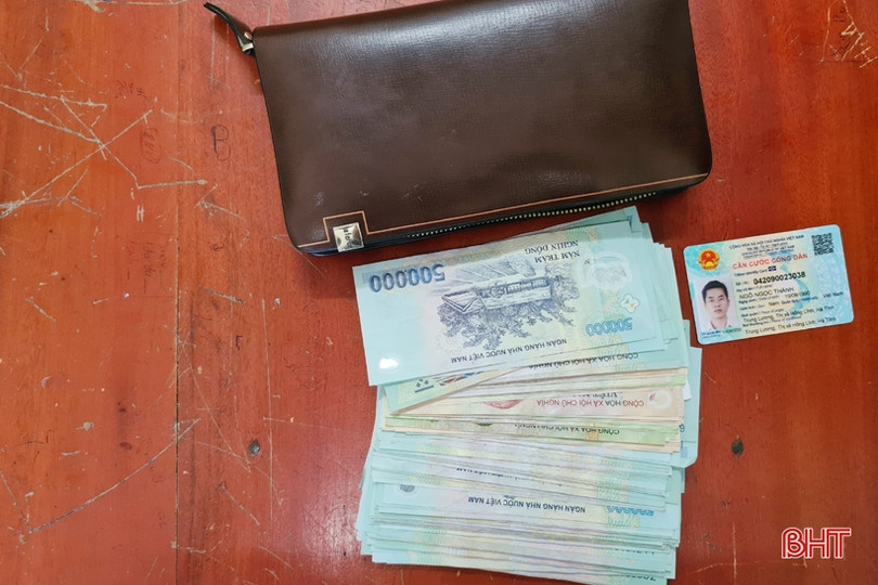 Hà Tĩnh: Chiến sỹ nghĩa vụ công an nhặt được 80 triệu đồng trả lại người đánh rơi