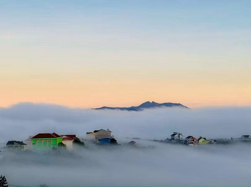 Đà Lạt cuối mùa săn mây