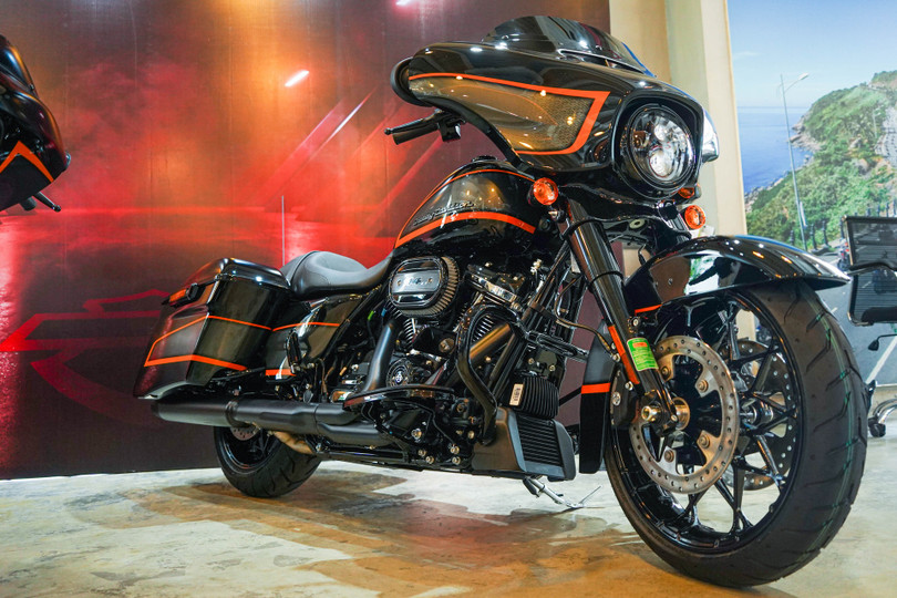 Hàng hiếm Harley - Davidson Street Glide giá trên 1,2 tỷ đồng