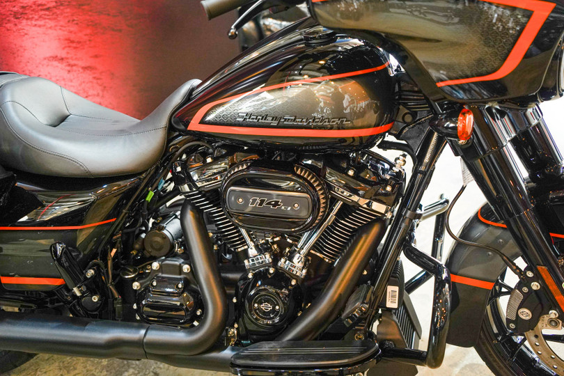Hàng hiếm Harley - Davidson Street Glide giá trên 1,2 tỷ đồng